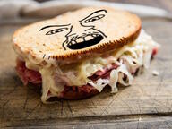 angry food foodjak open_mouth reuben_(sandwich) sandwich stubble variant:feraljak // 960x720 // 188.8KB